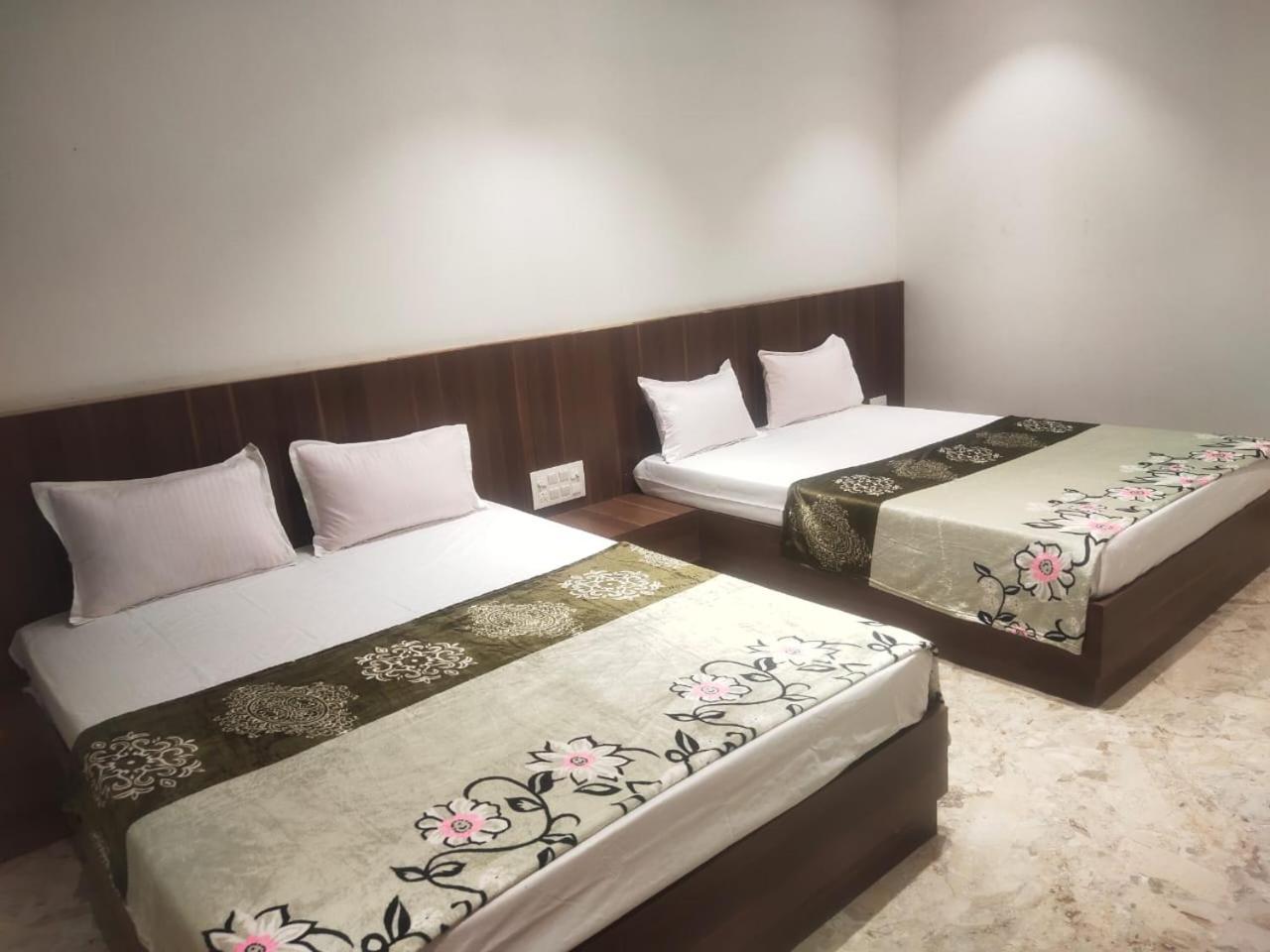 Ellora Hotel Ashoka Resort מראה חיצוני תמונה